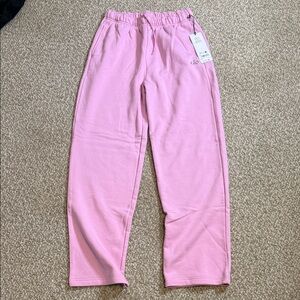 ALO Yoga accolade straight leg Sweatpants CANDY HEART PINK